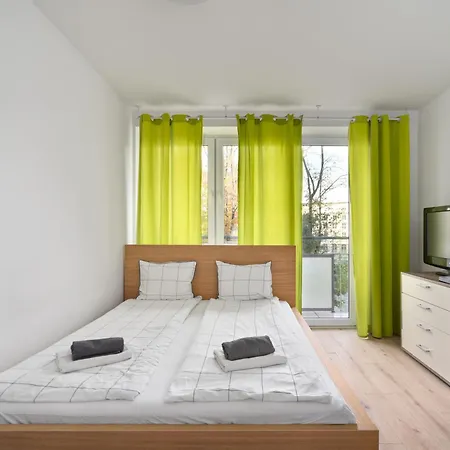 Close - - Center - Great Location - Kredytowa